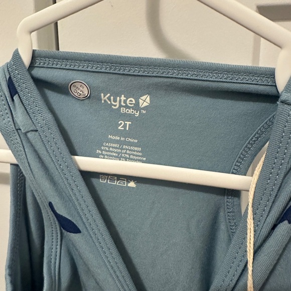 Kyte Baby Blue Sharks Toddler Tank Top 2T 100% Bamboo - Picture 2 of 4